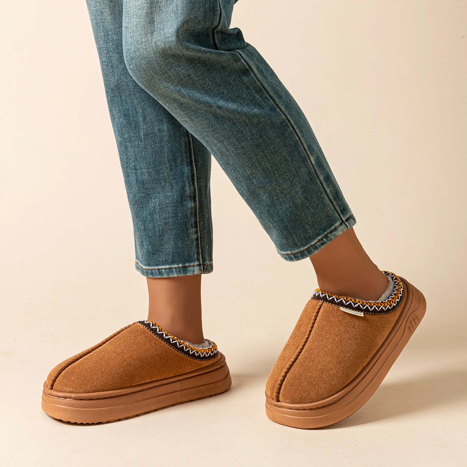 Winter Anti-slip Women's Soft Slipper Boots Fashion Couples Outdoor Casual Indoor Fuzzy Warm Comfort Men Plush Houseshoes Girls